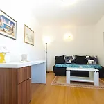 Ferienwohnung Fuer 4 Personen Ca 54 Qm In Fazana-Surida, Istrien Istrische Riviera