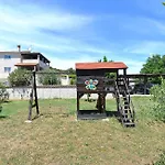 Ferienhaus Mit Privatpool Fuer 8 Personen Ca 180 Qm In Pula, Istrien Istrische Riviera