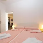 Ferienwohnung Fuer 6 Personen Ca 75 Qm In Fazana, Istrien Istrische Riviera
