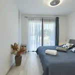 Ferienhaus Mit Privatpool Fuer 5 Personen Ca 60 Qm In Barat, Istrien Binnenland Von Istrien