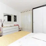 Ferienwohnung Fuer 4 Personen Ca 80 Qm In Valbandon, Istrien Istrische Riviera