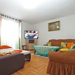 Ferienwohnung Fuer 6 Personen Ca 70 Qm In Pula, Istrien Istrische Riviera