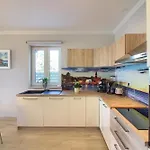 Ferienhaus Mit Privatpool Fuer 8 Personen Ca 120 Qm In Mugeba, Istrien Istrische Riviera
