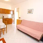 Ferienwohnung Fuer 3 Personen Ca 35 Qm In Rabac, Istrien Bucht Von Rabac