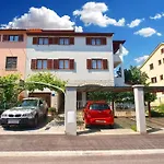 Ferienwohnung Fuer 3 Personen Ca 32 Qm In Fazana, Istrien Istrische Riviera
