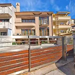 Ferienwohnung Fuer 4 Personen Ca 56 Qm In Pula, Istrien Istrische Riviera