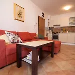 Ferienwohnung Fuer 4 Personen Ca 45 M In Novigrad, Adriakueste Kroatien Westkueste Von Istrien