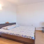 Ferienwohnung Fuer 3 Personen Ca 36 Qm In Valbandon, Istrien Istrische Riviera