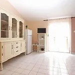 Ferienwohnung Fuer 4 Personen Ca 38 Qm In Liznjan, Istrien Suedkueste Von Istrien