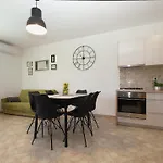 Ferienwohnung Fuer 6 Personen Ca 60 Qm In Pula-Fondole, Istrien Istrische Riviera