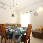 Ferienwohnung Fuer 4 Personen Ca 50 Qm In Banjole, Istrien Istrische Riviera