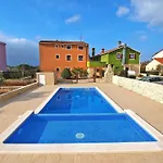 Ferienwohnung Fuer 4 Personen Ca 50 Qm In Fazana-Surida, Istrien Istrische Riviera