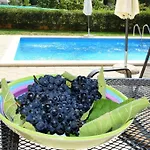 Ferienhaus Mit Privatpool Fuer 6 Personen Ca 115 Qm In Radetici, Istrien Binnenland Von Istrien