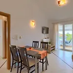 Ferienwohnung Fuer 4 Personen Ca 50 Qm In Fazana, Istrien Istrische Riviera