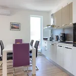 Ferienhaus Mit Privatpool Fuer 8 Personen Ca 110 Qm In Medulin, Istrien Suedkueste Von Istrien