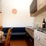 Ferienwohnung Fuer 2 Personen Ca 30 Qm In Fazana, Istrien Istrische Riviera