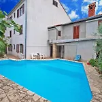 Ferienwohnung Fuer 8 Personen Ca 90 Qm In Fazana, Istrien Istrische Riviera