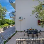 Ferienwohnung Fuer 4 Personen Ca 43 Qm In Labin, Istrien Bucht Von Rasa