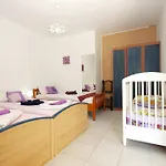 Ferienwohnung Fuer 6 Personen Ca 50 Qm In Banjole, Istrien Istrische Riviera