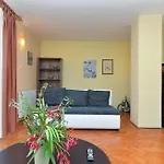 Ferienwohnung Fuer 6 Personen Ca 100 Qm In Liznjan, Istrien Suedkueste Von Istrien