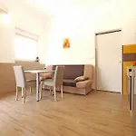 Ferienwohnung Fuer 3 Personen Ca 30 Qm In Liznjan, Istrien Suedkueste Von Istrien