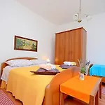 Ferienwohnung Fuer 3 Personen Ca 32 Qm In Premantura, Istrien Istrische Riviera