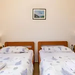 Lovely House Lindi In Porec