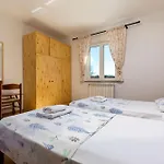 Lovely House Lindi In Porec