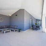 Serenity Home Villa Tea With Heated Pyrolysis Salt Water