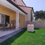 Ferienhaus Mit Privatpool Fuer 10 Personen Ca 200 Qm In Banjole, Istrien Istrische Riviera