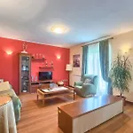 Ferienhaus Mit Privatpool Fuer 10 Personen Ca 188 Qm In Zarecje, Istrien Binnenland Von Istrien