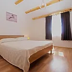 Ferienhaus Mit Privatpool Fuer 8 Personen Ca 120 Qm In Medulin, Istrien Suedkueste Von Istrien