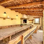 Ferienhaus Mit Privatpool Fuer 12 Personen Ca 200 Qm In Orbanici, Istrien Binnenland Von Istrien
