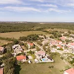 Ferienhaus Mit Privatpool Fuer 12 Personen Ca 300 Qm In Sisan, Istrien Suedkueste Von Istrien