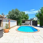 Ferienhaus Mit Privatpool Fuer 8 Personen Ca 135 Qm In Pula, Istrien Istrische Riviera