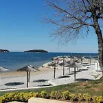 Only 250M From The Sea