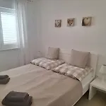 Residence Porec V