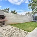 Modern Villa With Private Hydromassage Pool