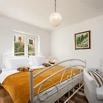 Villa Duga In Porec For 12 People With Sea View & Only 1,2 Km From Beach