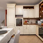 Villa Duga In Porec For 12 People With Sea View & Only 1,2 Km From Beach