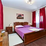 Holiday House Veli Vrh 2322
