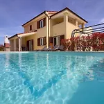 Ferienhaus Mit Privatpool Fuer 20 Personen Ca 400 Qm In Banjole, Istrien Istrische Riviera