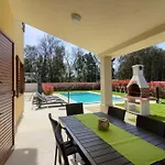 Ferienhaus Mit Privatpool Fuer 20 Personen Ca 400 Qm In Banjole, Istrien Istrische Riviera
