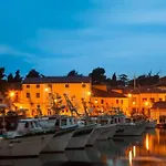 Villa Rondine Apartments - Happy Rentals