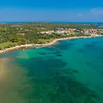Nice Apartment In Medulin With House Sea View