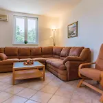 Amazing Apartment In Medulin With Kitchen