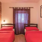 Beautiful Home In Liznjan With Ethernet Internet