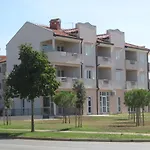 Apartments Nautica