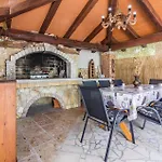 Nice Home In Medulin With Kitchen