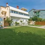Stunning Apartment In Novigrad With Wifi